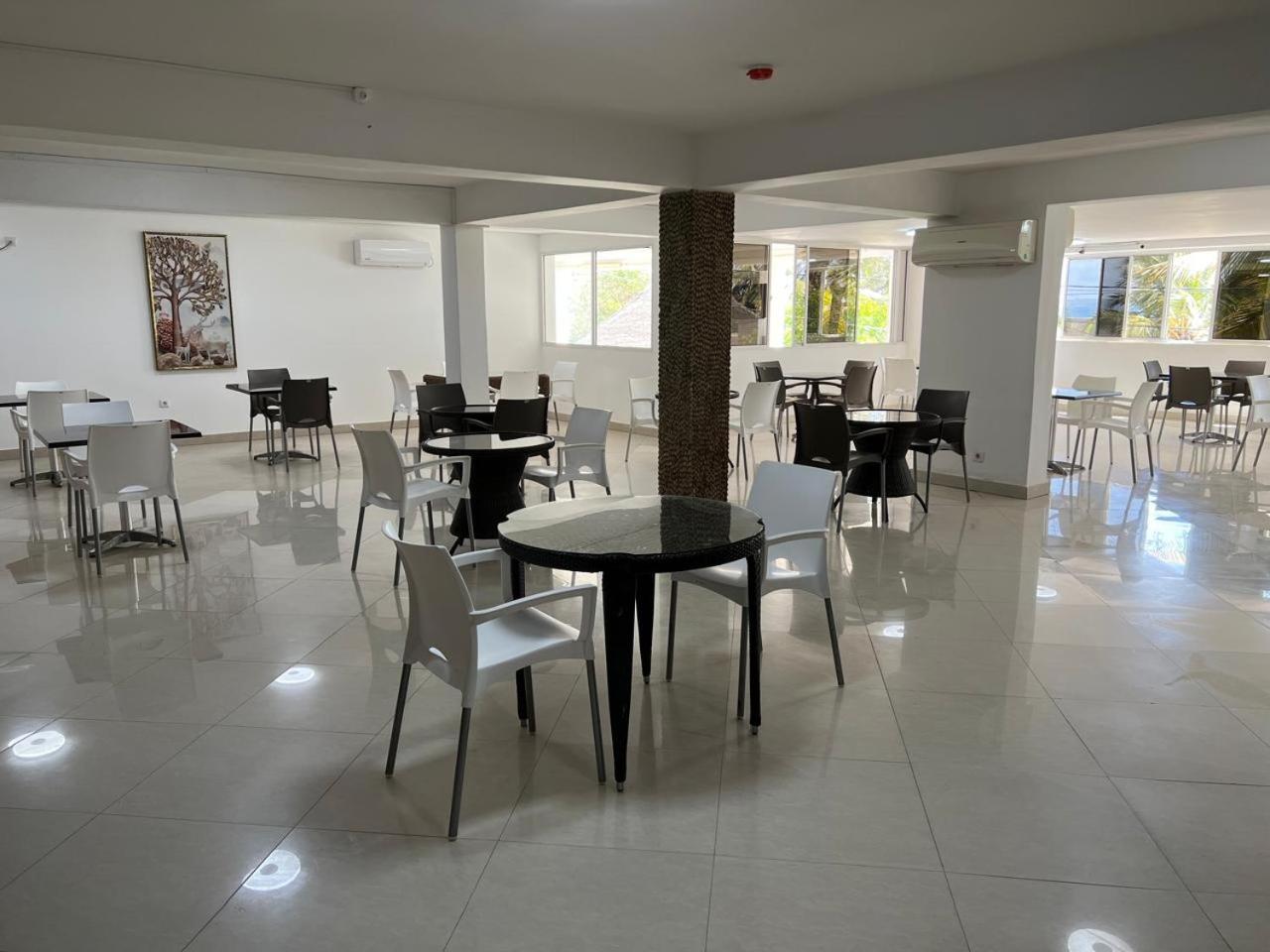 Hotel Wimbi Sun Pemba Extérieur photo